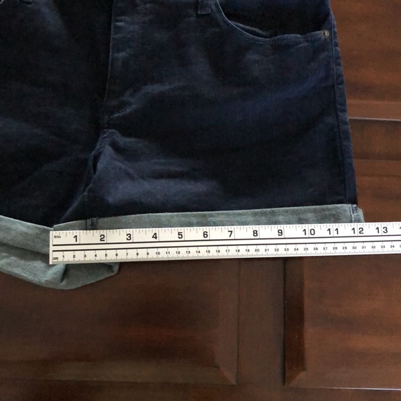 Women’s size 14W universal thread Midi blue Jean shorts - Picture 9 of 9